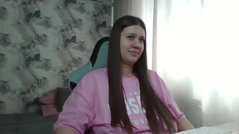 kianna_dior_ online show from 03/12/26, 09:48