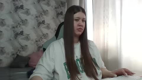 kianna_dior_ online show from 03/19/26, 08:29