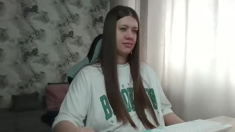 kianna_dior_ online show from 03/29/26, 09:31