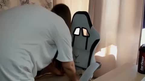 kianna_dior_ online show from 04/07/26, 09:43