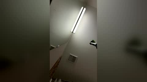 kiannaluv online show from 12/22/25, 01:41