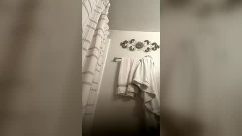kiannaluv online show from 06/24/26, 12:48