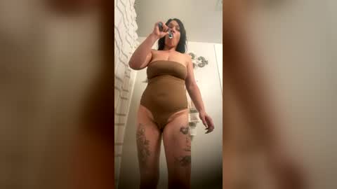 kiannaluv online show from 07/06/26, 01:19