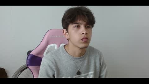 Adrian  Chlloe online show from 01/28/25, 11:28