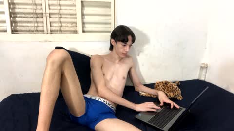 kiantwink online show from 12/03/24, 07:22