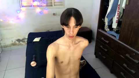 kiantwink online show from 01/04/25, 08:06