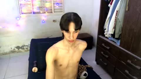 kiantwink online show from 01/07/25, 06:16