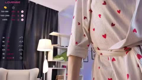 Snapshot of kiany_riv chatting on 02/28/26, 08:15 Sofia online show from 02/28/26, 08:15