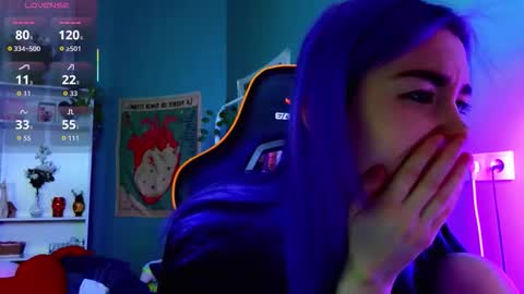 Kira online show from 11/14/25, 10:40