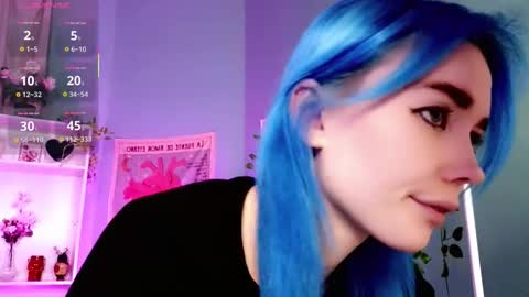 Kira online show from 12/01/25, 09:09