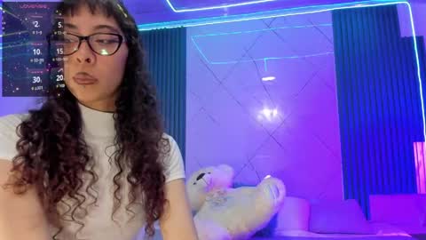 Snapshot of kiara_lovelyy chatting on 05/05/26, 04:31 Kiara online show from 05/05/26, 04:31