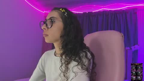Snapshot of kiara_lovelyy chatting on 06/15/26, 03:53 Kiara online show from 06/15/26, 03:53