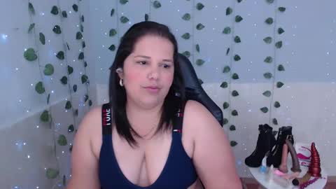 Snapshot of kiara_scottt chatting on 02/27/25, 08:28 Kiara online show from 02/27/25, 08:28
