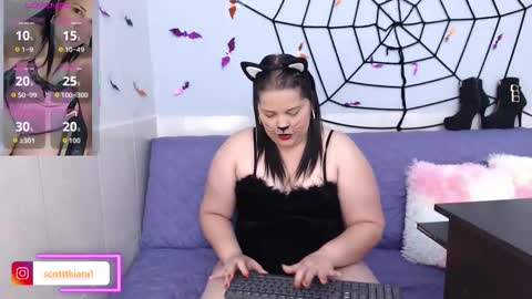 Snapshot of kiara_scottt chatting on 10/28/25, 08:29 Kiara online show from 10/28/25, 08:29