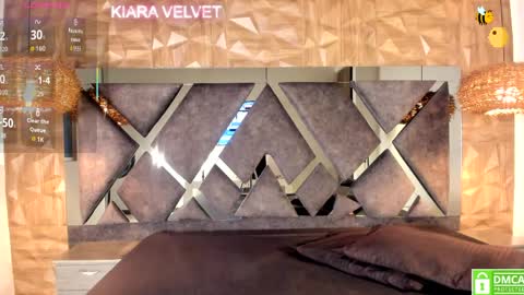 kiara_velvet__ online show from 04/01/26, 04:13
