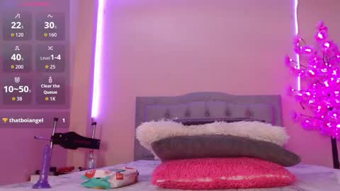 Kiara Benedetti online show from 11/05/25, 07:47