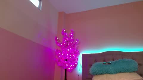 Kiara Benedetti online show from 11/29/25, 10:02