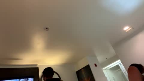 HunneysPlayRoom online show from 11/30/25, 05:33