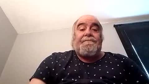 Snapshot of kickinme chatting on 10/28/25, 01:25 KICKINME online show from 10/28/25, 01:25