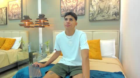 Kieran Derek online show from 11/08/25, 04:12