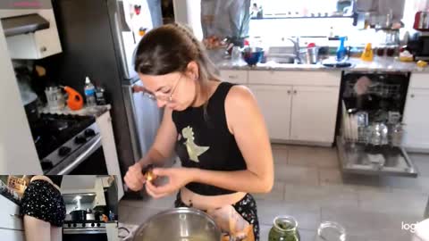 Kiersten online show from 11/20/25, 05:45