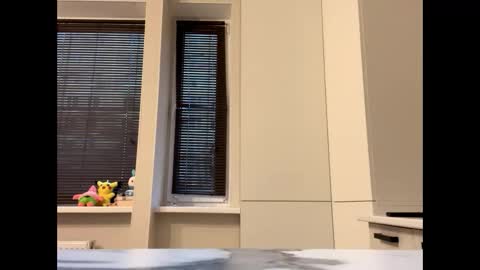 Snapshot of kierstenmorioka chatting on 12/01/25, 12:10 Hey theremy name is Sofi online show from 12/01/25, 12:10