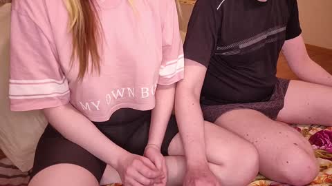 Snapshot of kii_wii chatting on 01/21/25, 04:48 Stacy and Edward online show from 01/21/25, 04:48