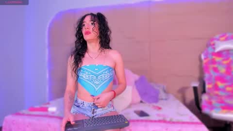 KIM COOPER online show from 12/05/25, 10:35