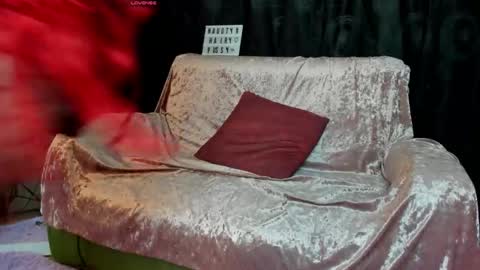 Snapshot of kiizzukyuwu chatting on 09/22/25, 01:51 Kizuky online show from 09/22/25, 01:51