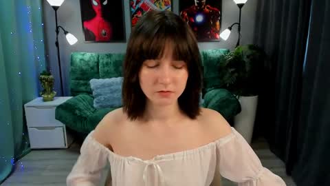 Kika online show from 04/01/26, 02:14