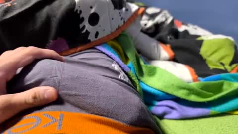 kike572183 online show from 04/14/26, 12:27