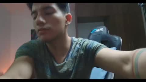 kikeruiz 19 online show from 11/02/25, 12:35