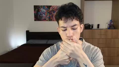 kikeruiz 19 online show from 11/10/25, 12:42