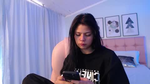 kIKI online show from 10/15/25, 02:39