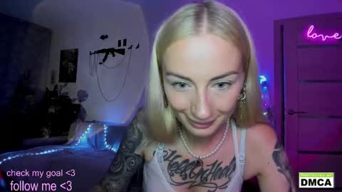 Kiki online show from 09/13/25, 07:35