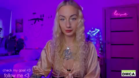 Kiki online show from 10/16/25, 10:05