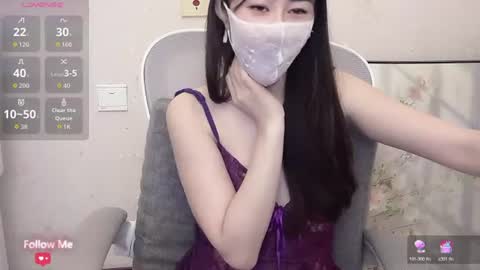 Snapshot of kiki_loveu chatting on 06/18/26, 01:48 kiki_loveu online show from 06/18/26, 01:48