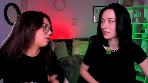 Snapshot of kiki_swan chatting on 03/11/25, 07:26 kiki_swan online show from 03/11/25, 07:26