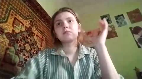 kikibang_ online show from 02/25/26, 10:25