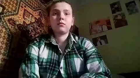 kikibang_ online show from 03/11/26, 09:26