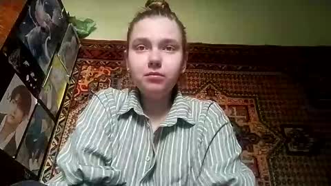 kikibang_ online show from 03/23/26, 10:08