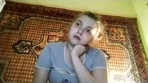 kikibang_ online show from 04/06/26, 07:04