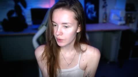 Snapshot of kikies_ chatting on 12/06/24, 11:14 Mika and Miranda online show from 12/06/24, 11:14