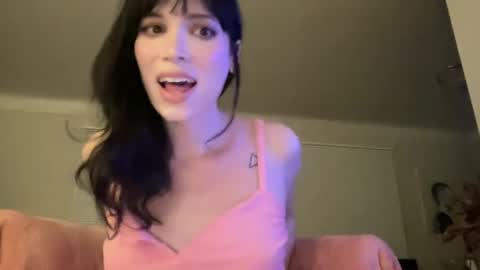 Kiki Hart online show from 01/04/25, 01:42