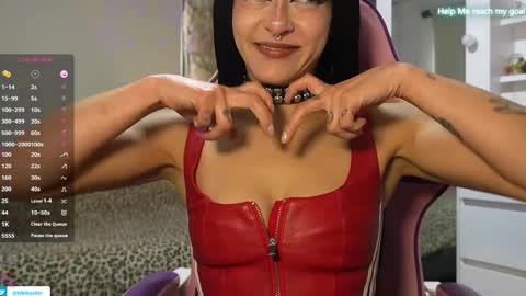 kiki online show from 11/12/25, 07:03