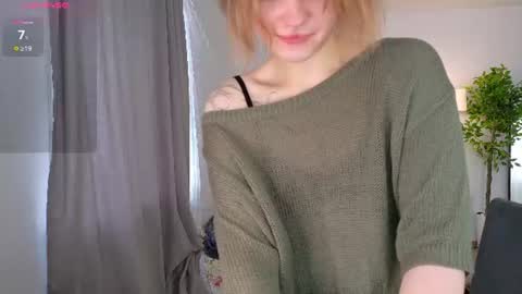 Snapshot of kikimoor chatting on 07/04/26, 03:35 Kiki online show from 07/04/26, 03:35