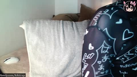 Kiki Trap online show from 12/17/24, 06:24