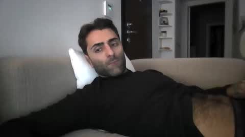 kikkus01 online show from 11/21/25, 02:16