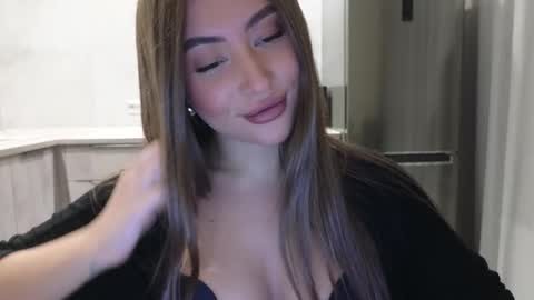 EvaAnna online show from 03/03/25, 10:20