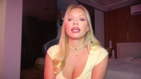 Killer Tits online show from 12/01/25, 07:41